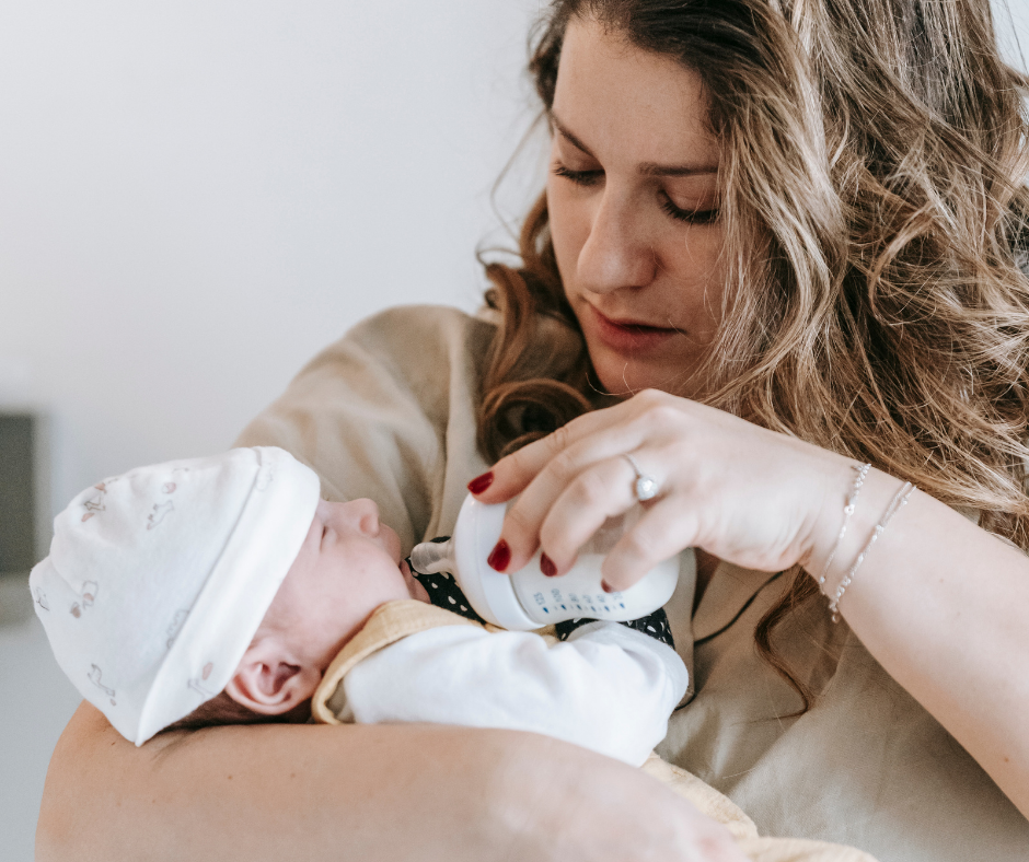 Borstvoeding of flesvoeding en doorslapen Little Sleepers