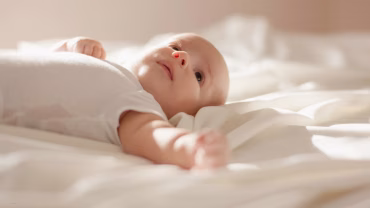 Waarom wordt mijn kind ineens zo vroeg wakker? 7 oorzaken van vroeg wakker worden